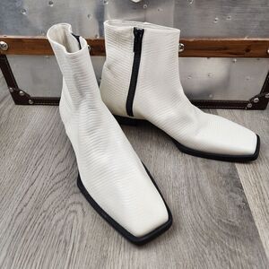 NWOB Frame Le Maddox Lizard Ankle Boots size 39
